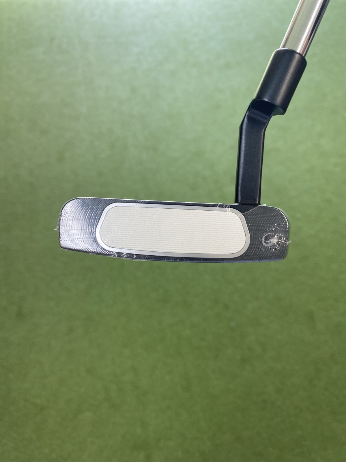 New Odyssey Ai-One CH Jailbird Mini 35” Mallet Putter + HC - Image 3