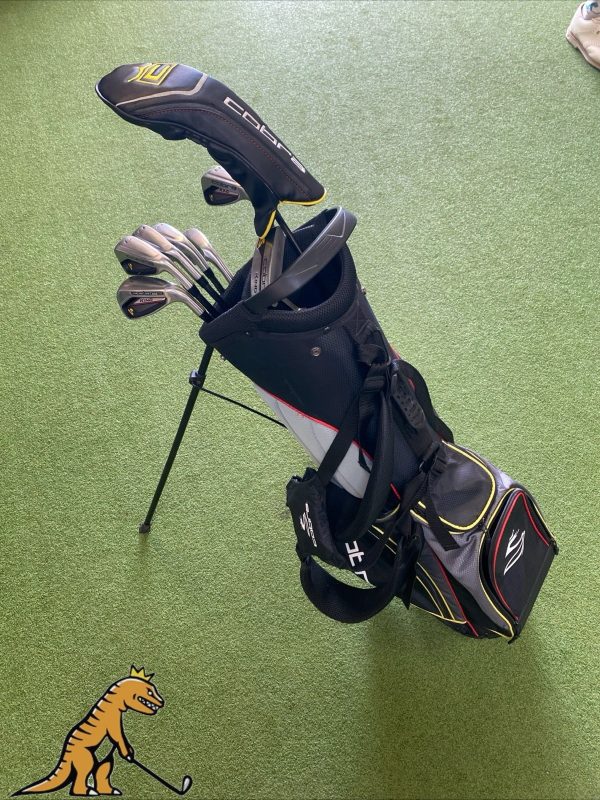 RH Cobra King VT Golf Junior Set 3-Wood, 6-PW-SW, Putter, Bag