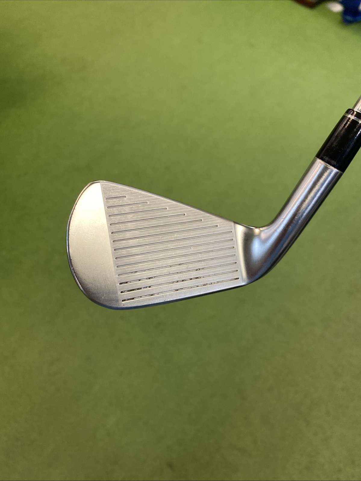 RH Srixon ZXi7 Iron Set 4-PW Dynamic Golf Tour Issue Mid S400 Steel - Image 10