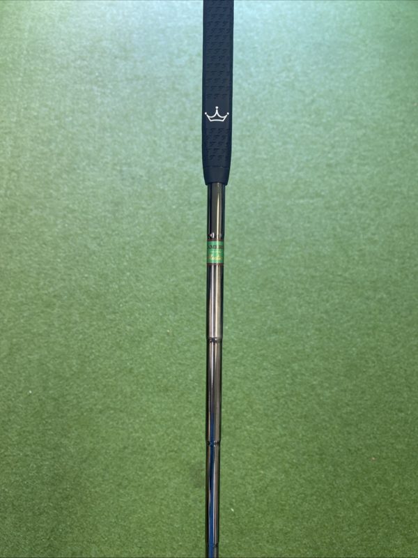 Scotty Cameron 2004 Holiday Collection 34” Blade Putter Limited Baby T Grip