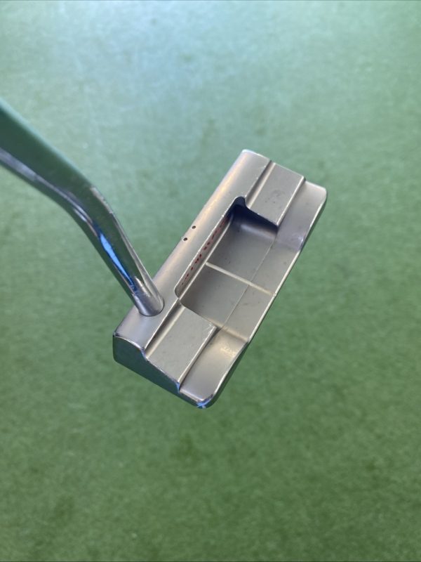 Used RH Evnroll ER2 35” Blade Putter - Image 7