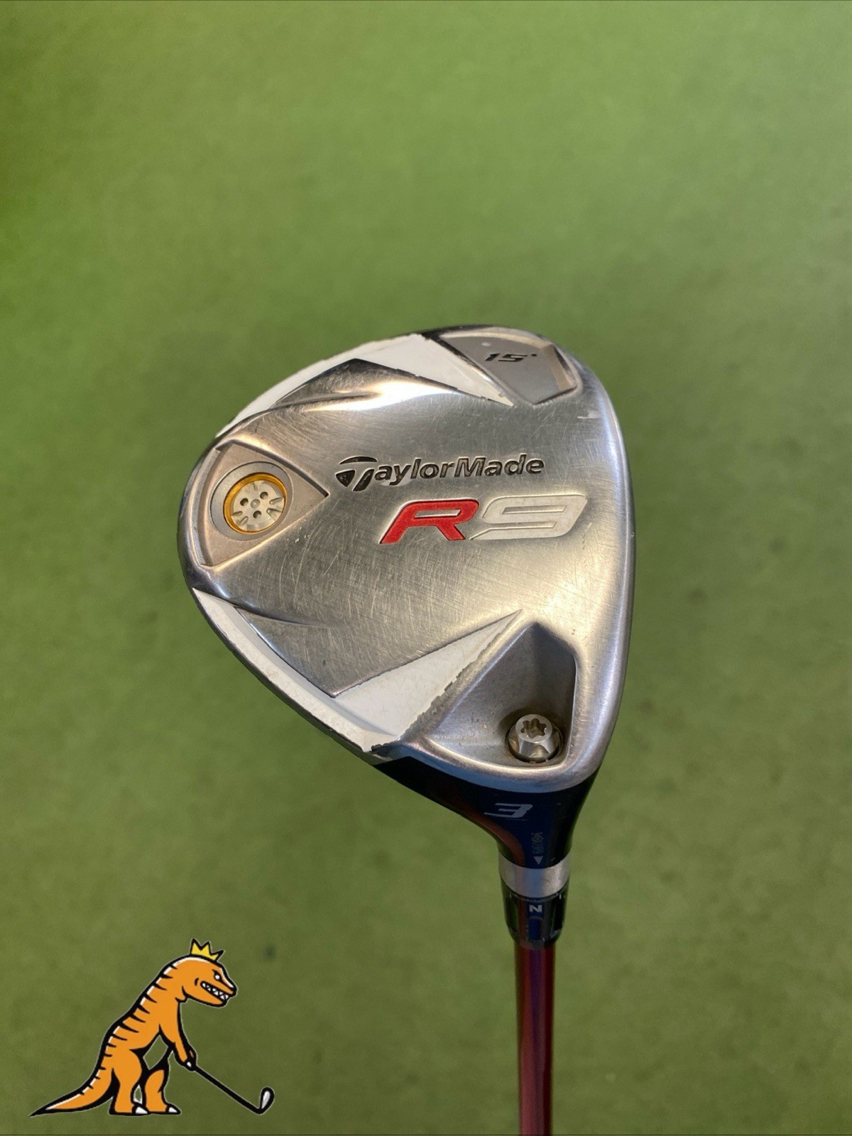 Used RH TaylorMade R9 15* 3-Wood Fujikura Motore 70g Regular Flex