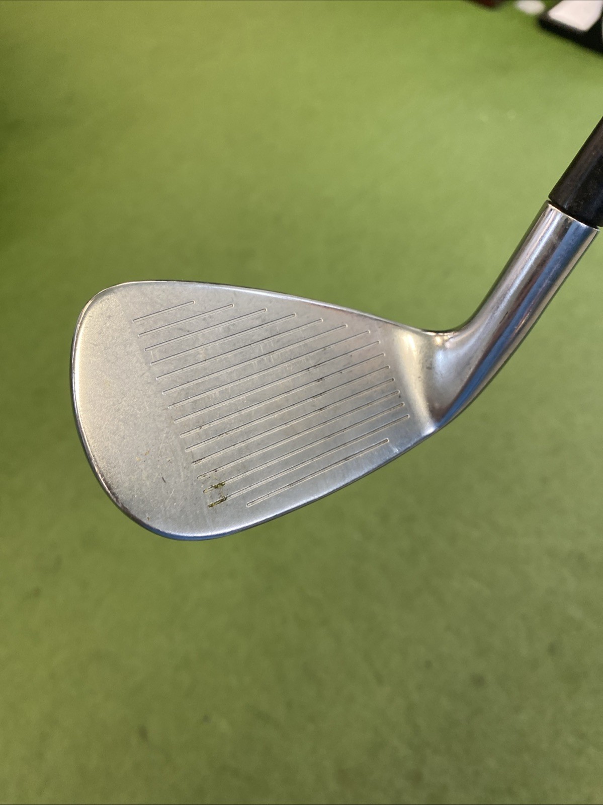 Used RH TaylorMade R9 Iron Set 7-PW-GW Fujikura Motore 65g Regular Flex - Image 12