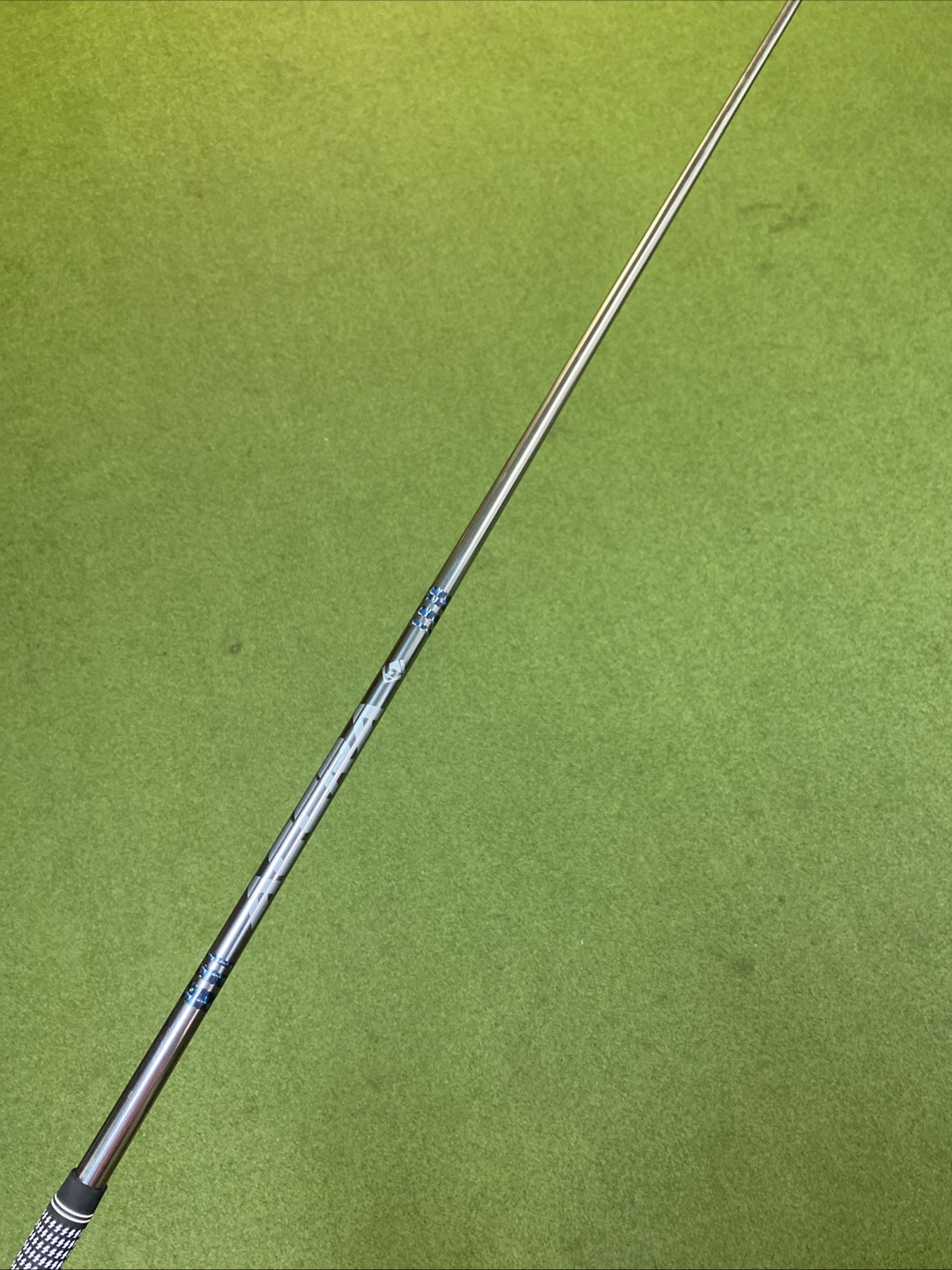 Accra TZ Five Driver Shaft 60g Extra Stiff Graphite TaylorMade Tip - Image 9