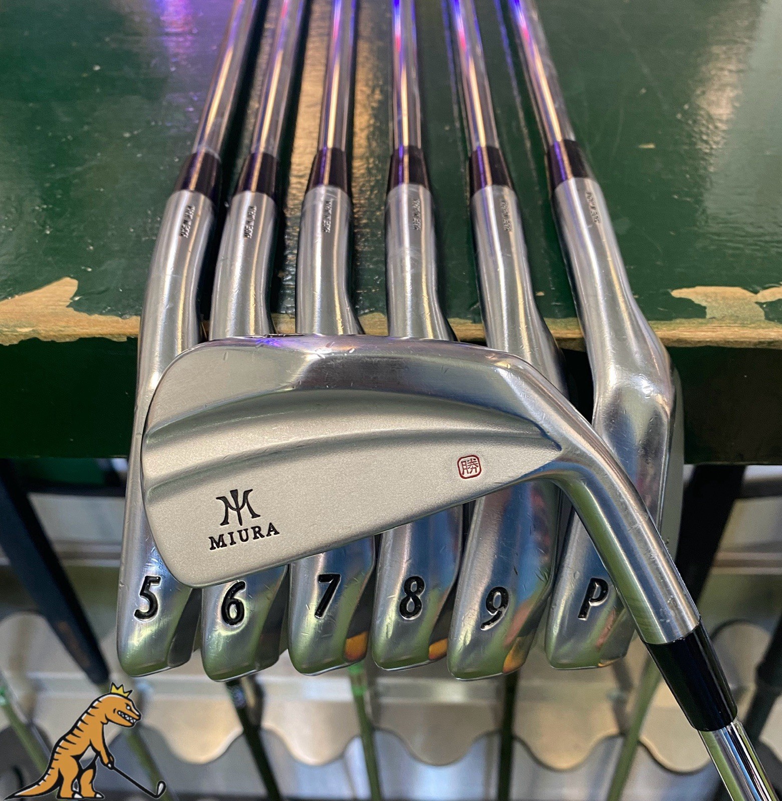Miura KM-700 Iron Set 4-PW Dynamic Gold S300 Stiff Flex Steel
