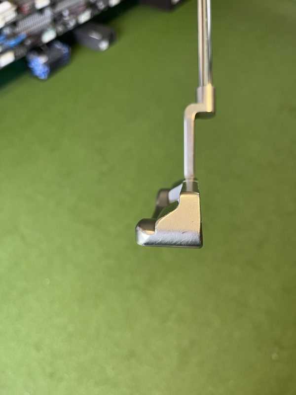Scotty Cameron Circle T T10 Select Newport Buttonback Putter - Image 5