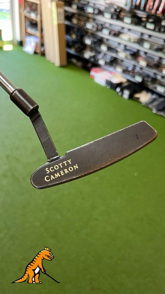 Tour-Issue-Scotty-Cameron-Left-Handed-Newport-Putter-357141313151