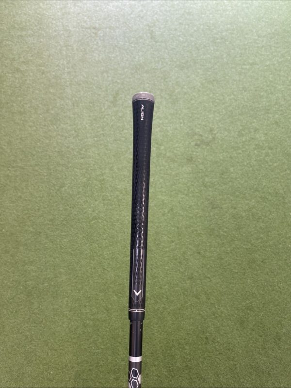 Used RH Callaway Mavrik 18* 5-Wood Helium 50g Graphite Seniors - Image 9