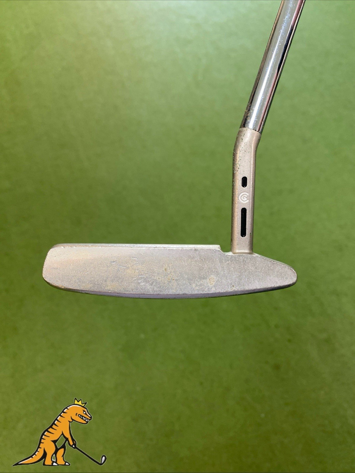 Used RH Cleveland Classic 1 35” Blade Putter