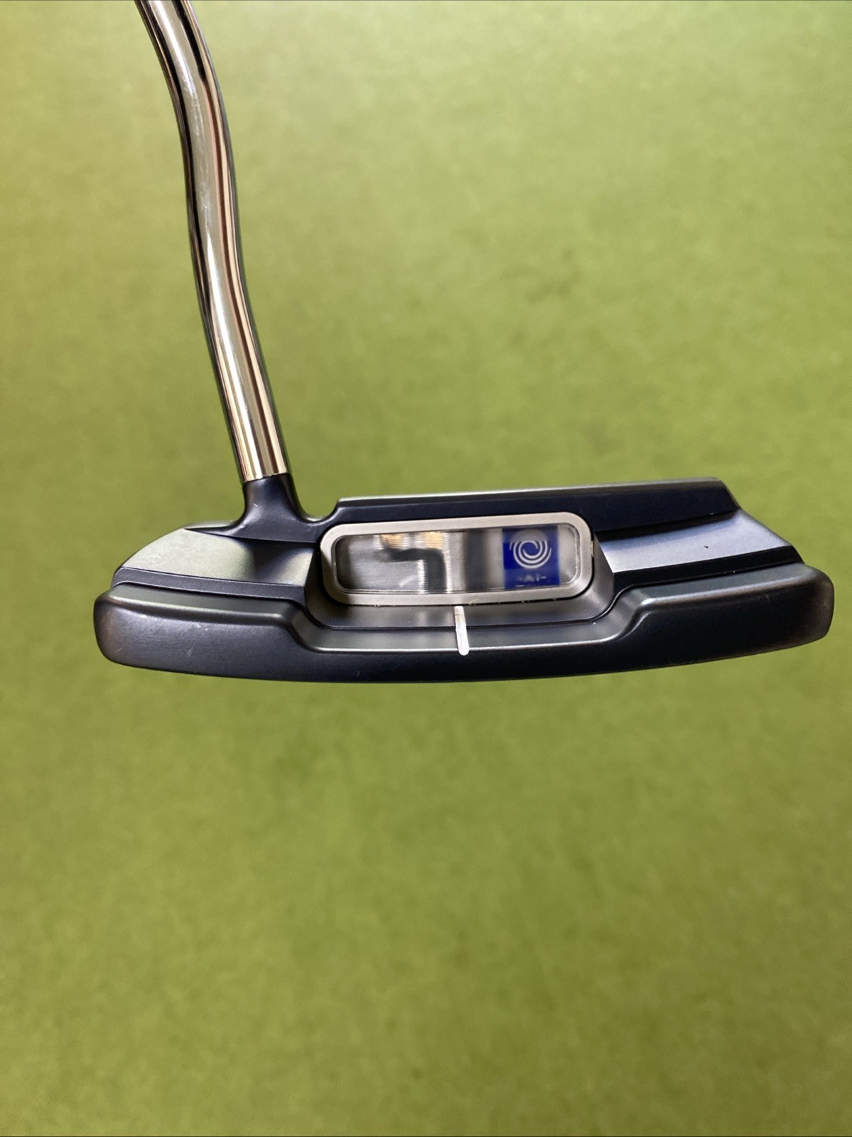 Used RH Odyssey Ai-One Double Wide 33” Putter + HC - Image 6
