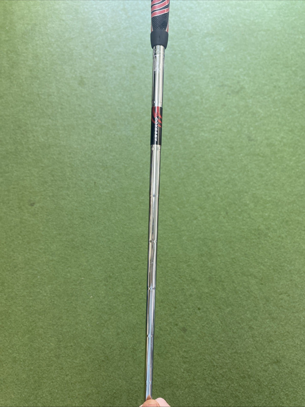 Used RH Odyssey White Ice DART 35” Mallet Putter + HC - Image 8