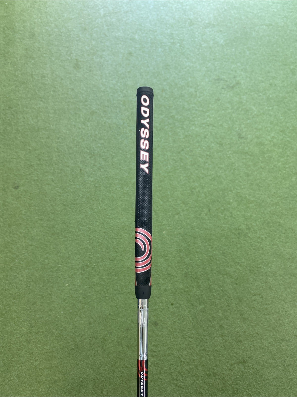 Used RH Odyssey White Ice DART 35” Mallet Putter + HC - Image 9