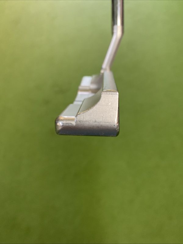 Used RH Scotty Cameron Special Select Newport 2.5 35” Blade Putter - Image 5