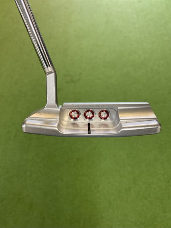 Used RH Scotty Cameron Special Select Newport 2.5 35” Blade Putter - Image 6