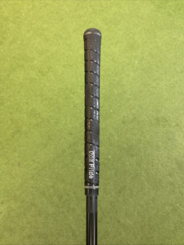Used RH TaylorMade M1 9.5* Driver HZRDUS Yellow 60g Graphite Stiff Flex - Image 10
