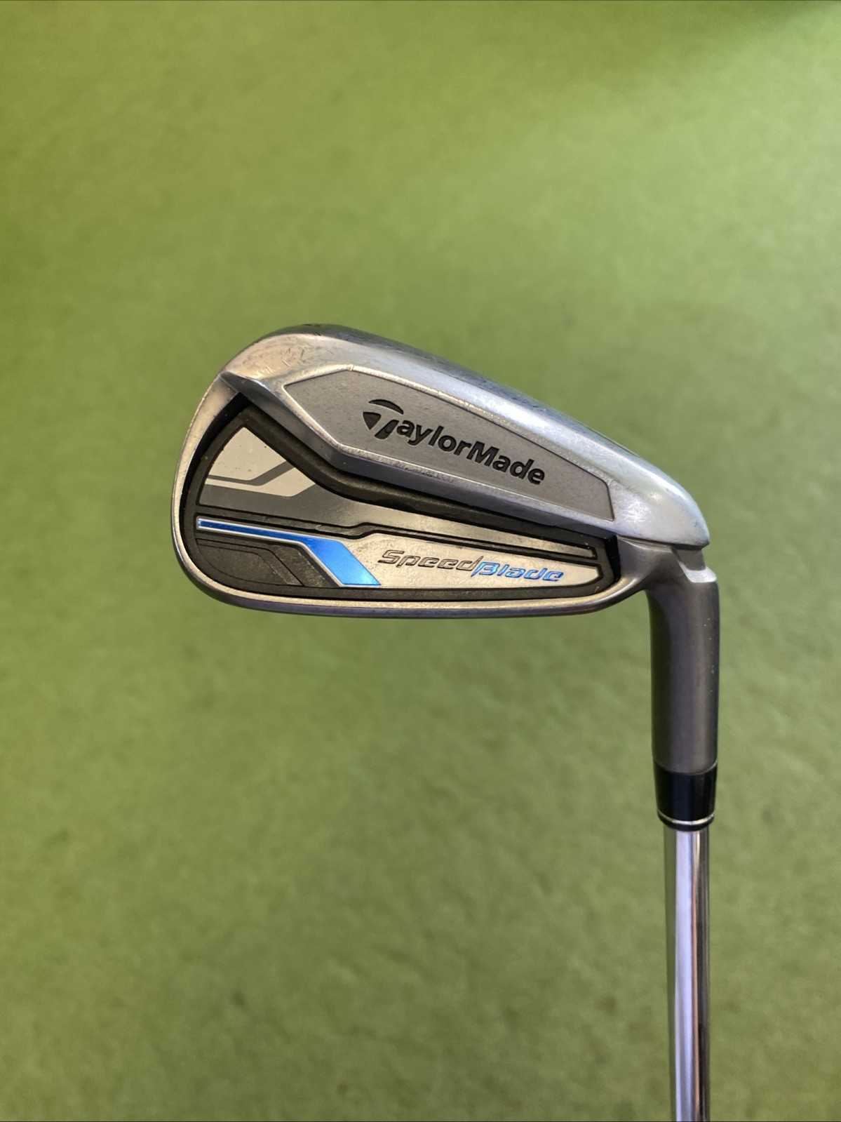Used RH TaylorMade Speed Blade Iron Set 6-PW Reax 85g Steel Regular Flex - Image 5