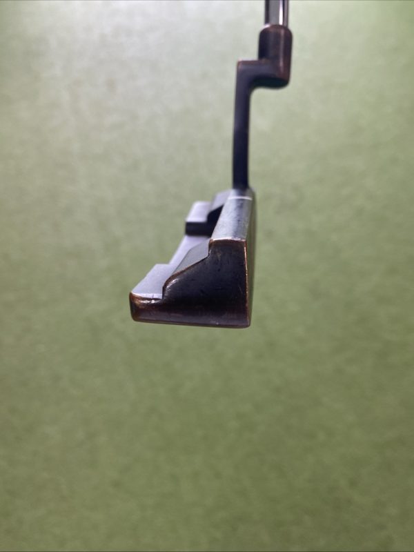 Used RH TaylorMade TP Juno 303 35” Blade Putter - Image 5