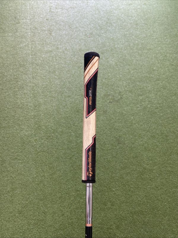 Used RH TaylorMade TP Juno 303 35” Blade Putter - Image 10