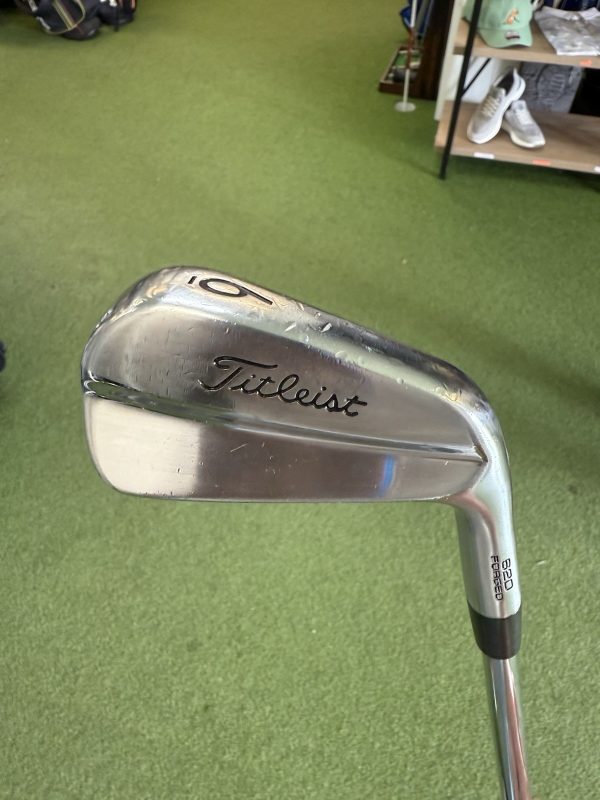 Used Titleist 620 MB/CM Combo Set 46°-4 Iron Dynamic Gold Tour Issue S400 RH - Image 12