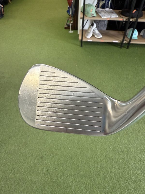 Used Titleist 620 MB/CM Combo Set 46°-4 Iron Dynamic Gold Tour Issue S400 RH - Image 9