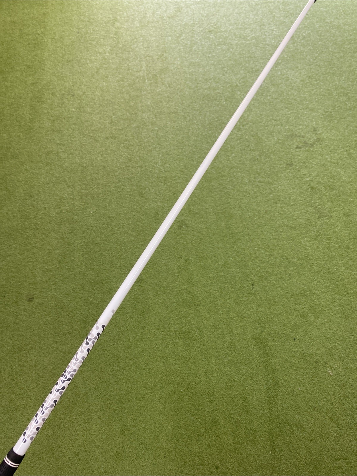 Fujikura Atmos Tour Spec Black Driver Shaft 6X 60g Extra Stiff Graphite - Image 8