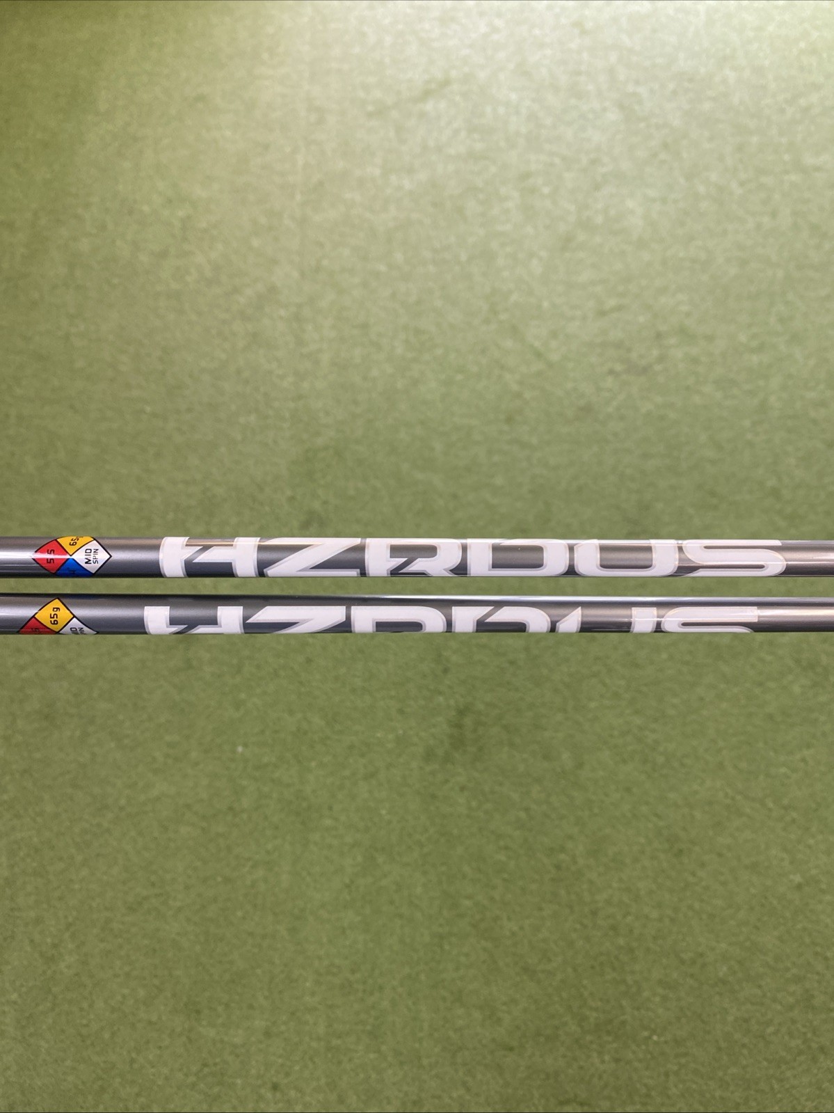 HZRDUS Silver Hybrid Shaft Set 65g Regular Flex Graphite Callaway Tips - Image 3