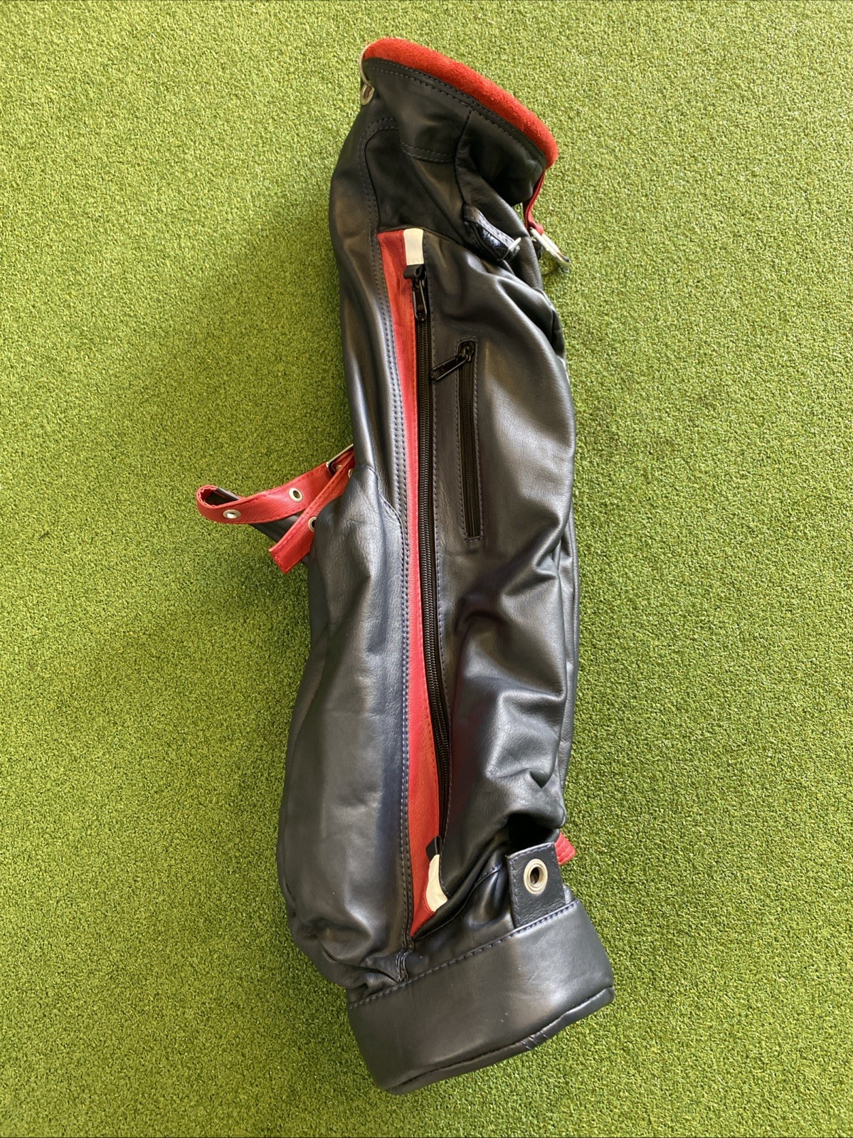 Links & Kings Sunday Blue/Red Leather Golf Bag Maui Jim The Links - Image 5