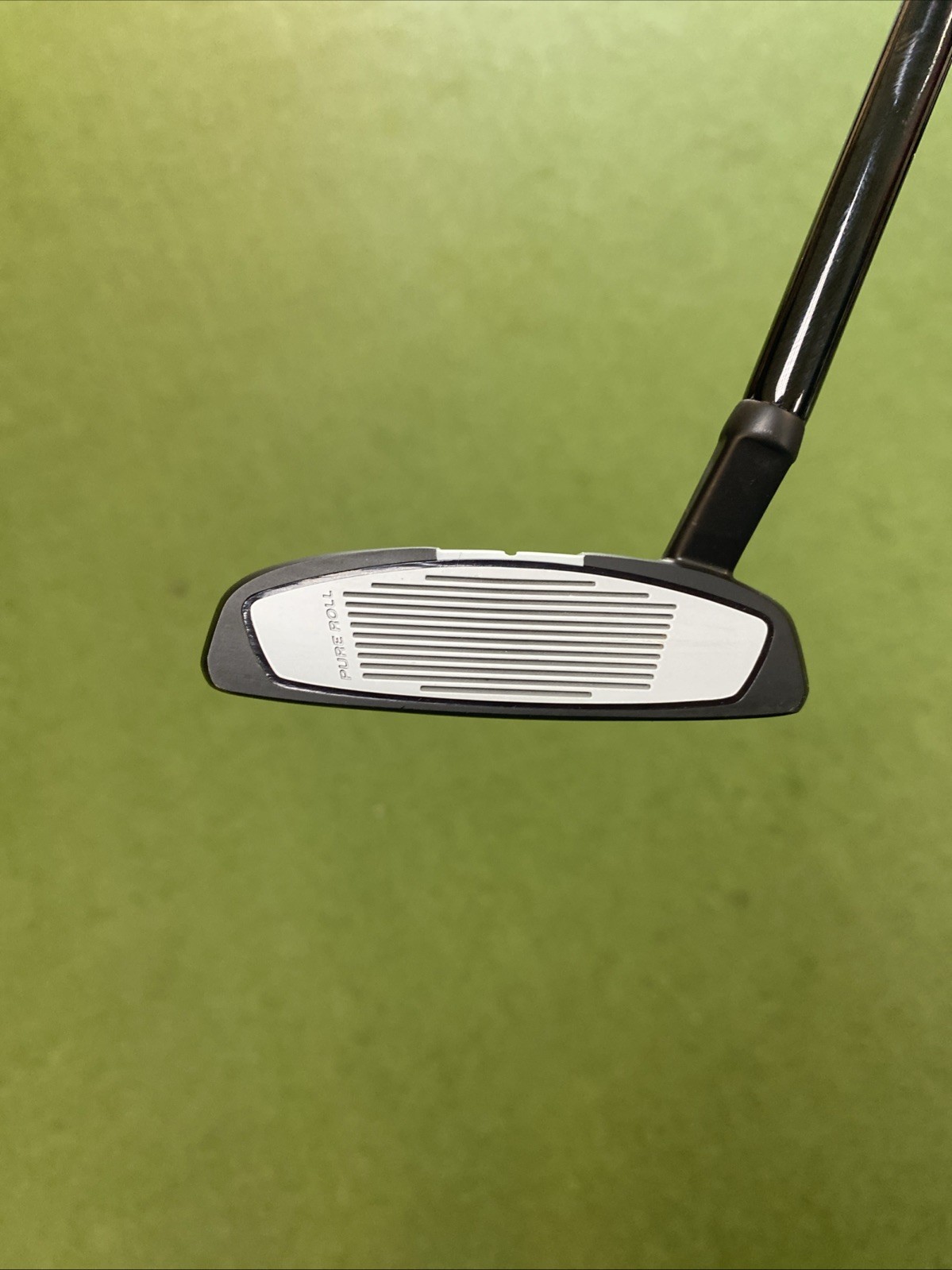 RH TaylorMade Spider Tour T3 35” Mallet Putter + HC - Image 3