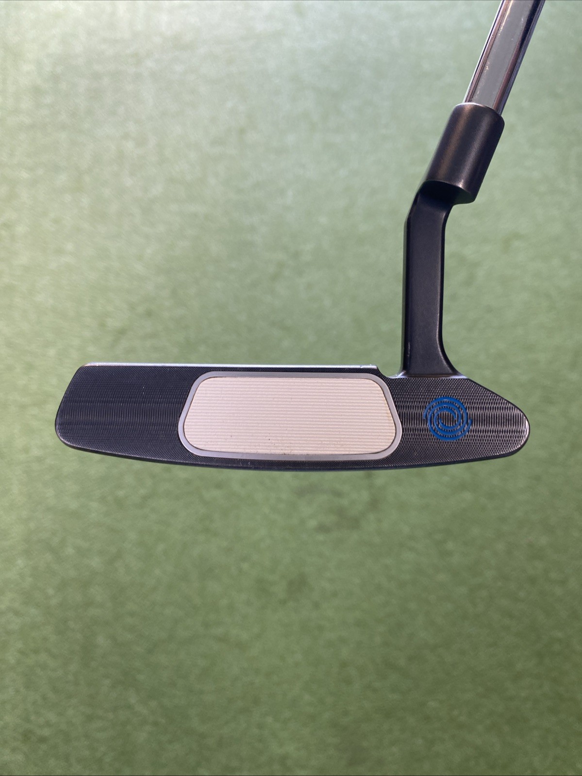 Used RH Odyssey Ai-One #2 35” Blade Putter + HC - Image 3