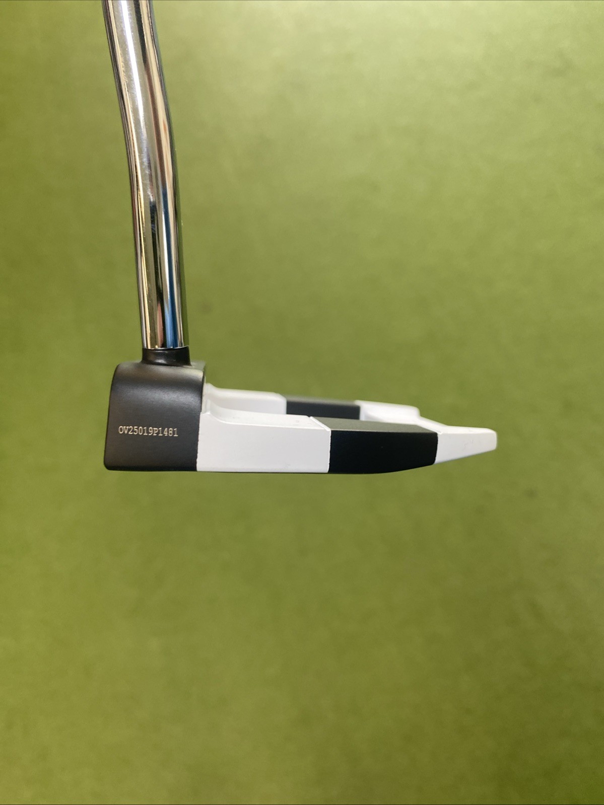 Used RH Odyssey Ai-One Jailbird Mini DB 35” Mallet Putter + HC - Image 4