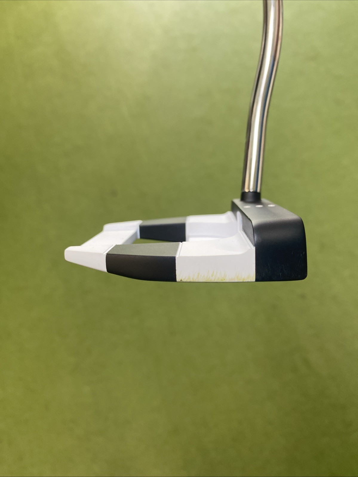 Used RH Odyssey Ai-One Jailbird Mini DB 35” Mallet Putter + HC - Image 5