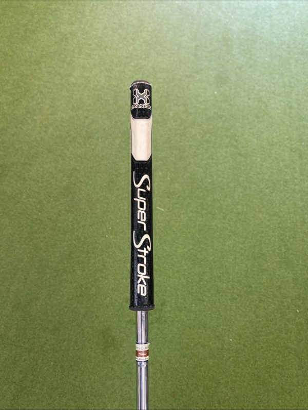 Used RH Scotty Cameron Bullseye Flange 35” Blade Putter