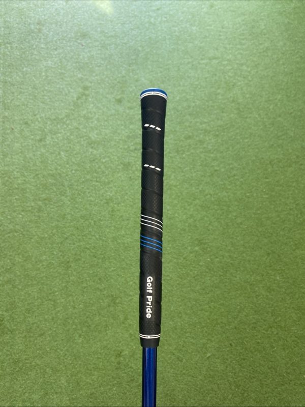 Used RH TaylorMade Qi10 Rescue 28* 6 Hybrid Fujikura Ventus Graphite Senior + HC - Image 9