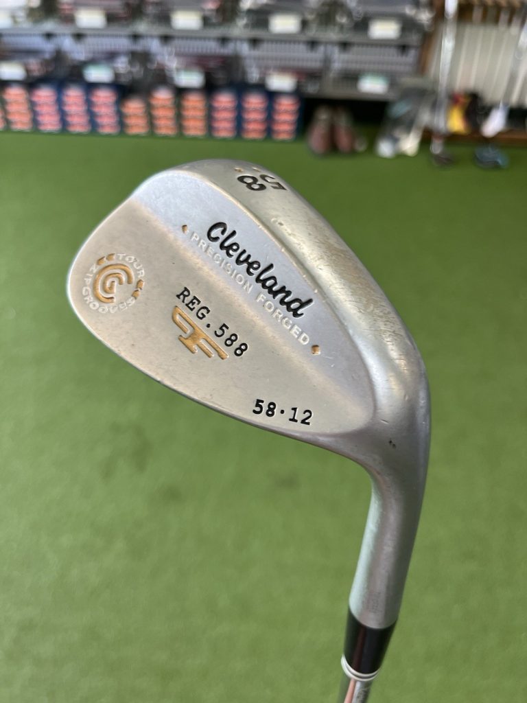 Cleveland-Tour-Zip-Grooves-58-Lob-Wedge-357487040483
