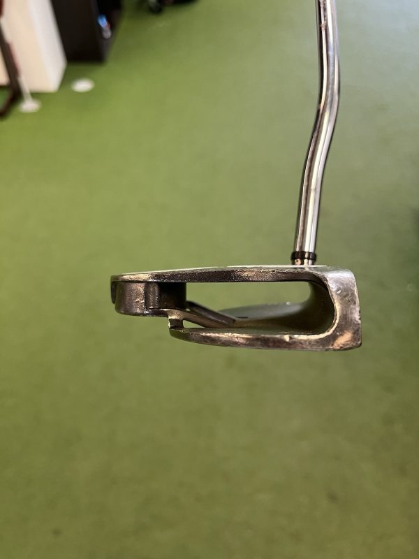 Odyssey 2 Ball White Ice RH Mallet Putter - Image 5