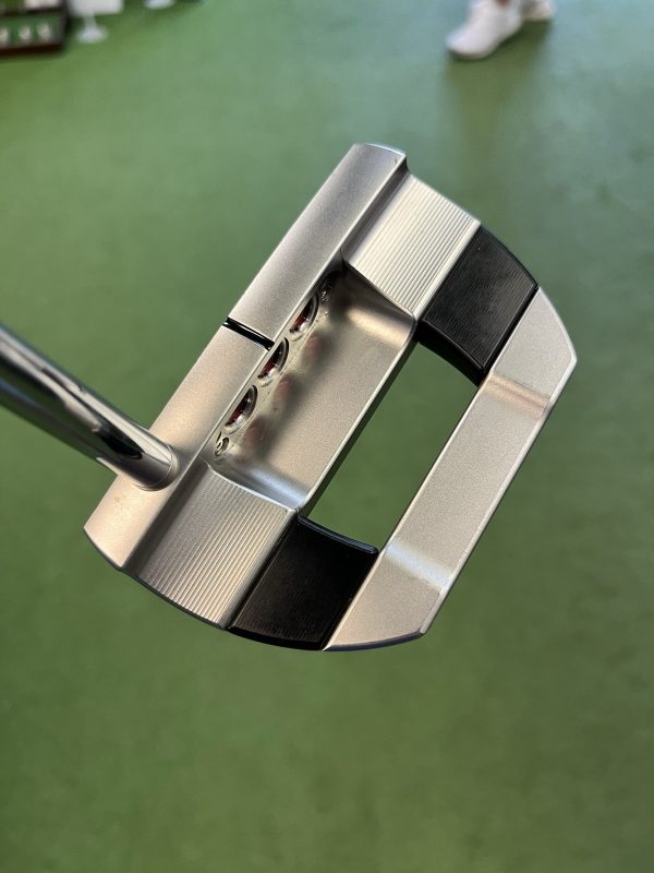 Scotty Cameron Fastback Studio Style RH Mallet Putter