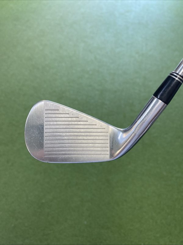 Used RH Cobra AMP Cell Pro Iron Set 4-PW Project X 5.5 Graphite Regular Flex - Image 4