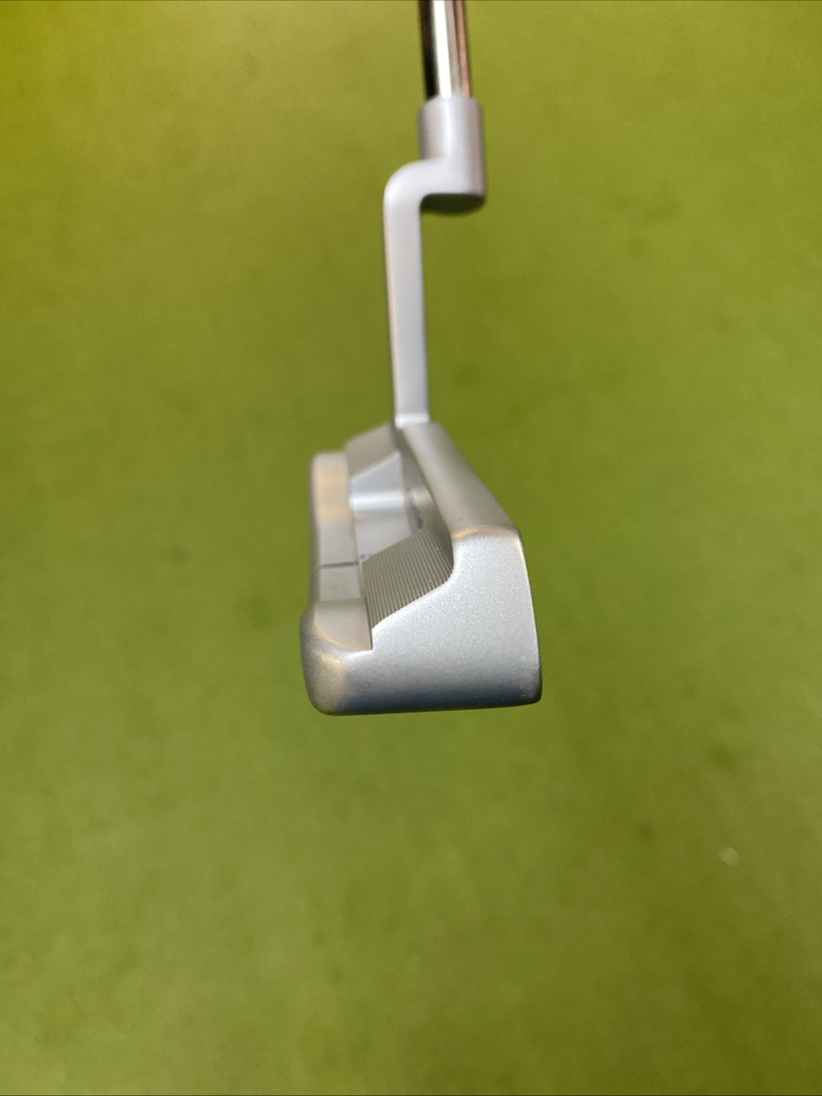 Used RH Odyssey White Hot OG 1 33” Blade Putter + HC - Image 5