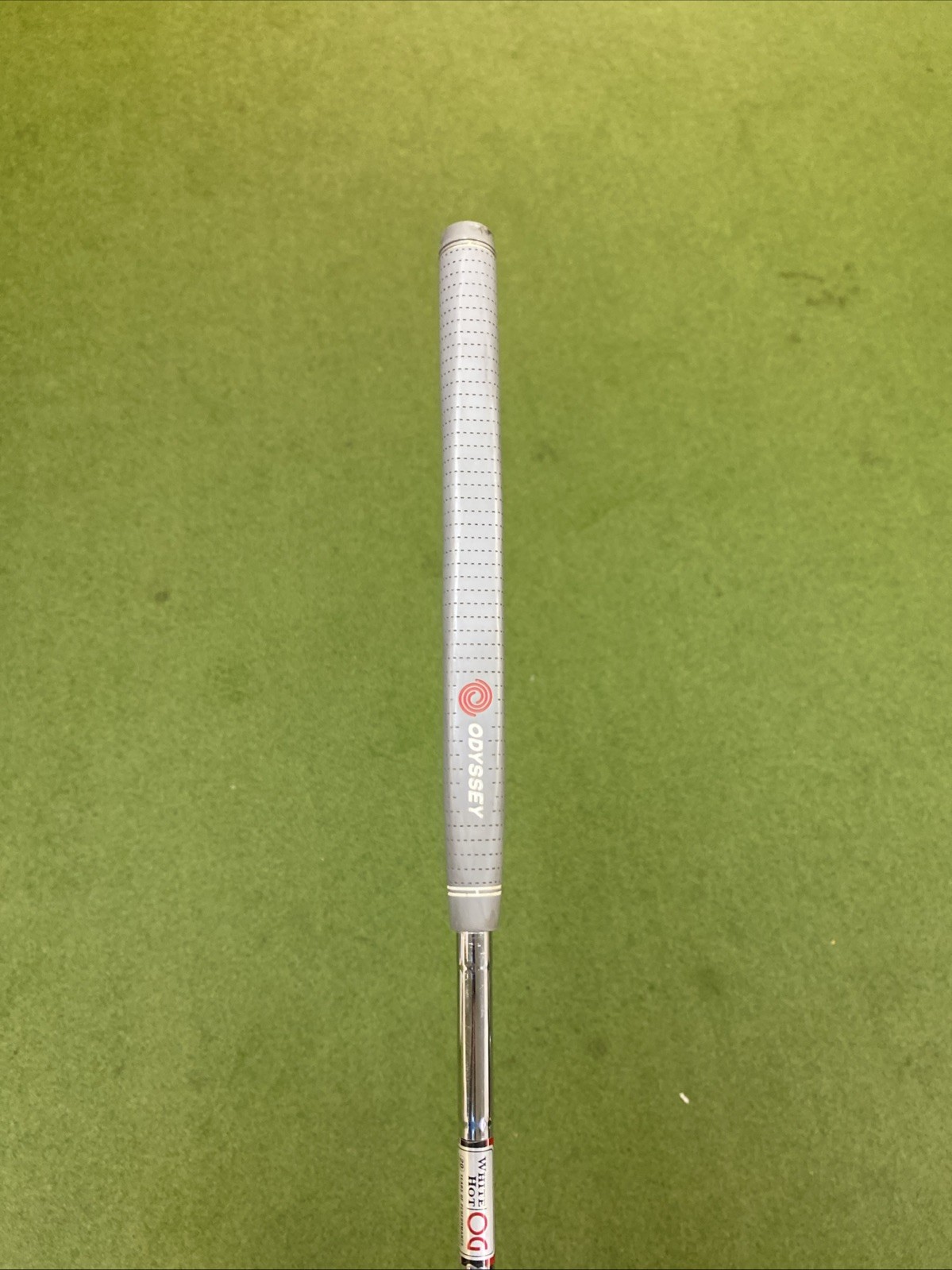 Used RH Odyssey White Hot OG 1 33” Blade Putter + HC - Image 9
