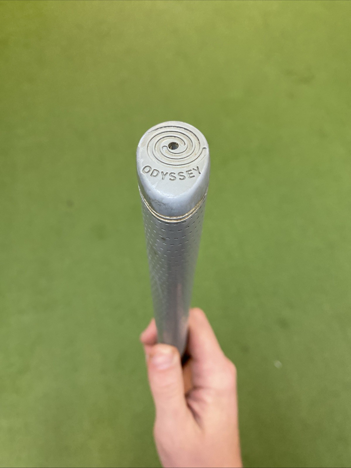 Used RH Odyssey White Hot OG 1 33” Blade Putter + HC - Image 10