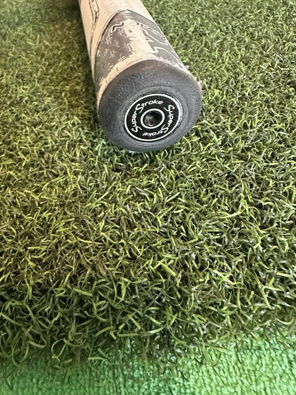 Used RH Odyssey White Smoke MC72 34” Putter