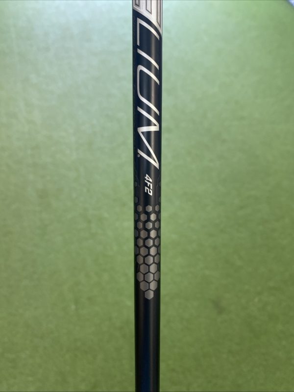 Used RH TaylorMade M4 15* 3-awood UST Helium Graphite Seniors