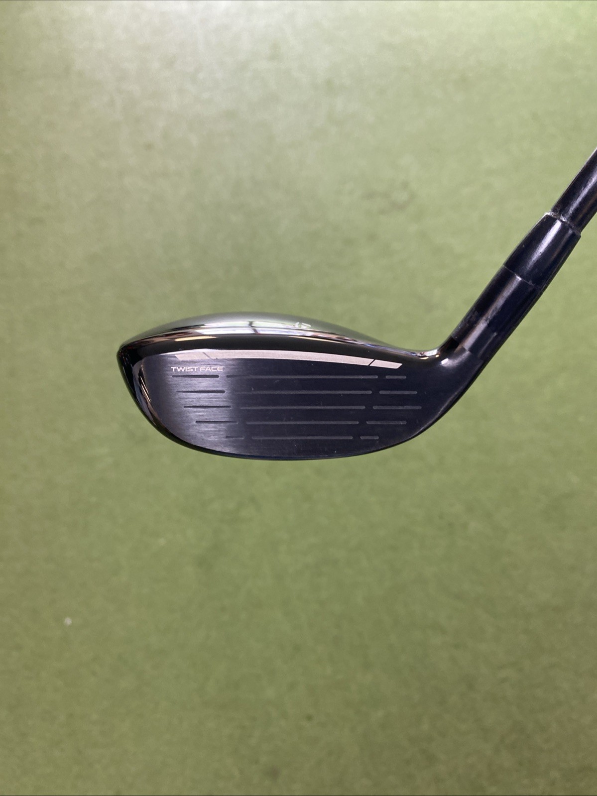 Used RH TaylorMade Qi10 Max Rescue 23* 4 Hybrid Tensei AV 65g Regular Flex + HC - Image 4