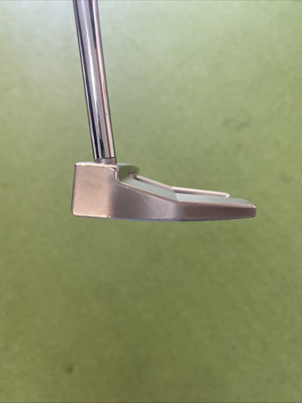 Used RH Titleist Scotty Cameron Futura 5W 34” Mallet Putter - Image 4
