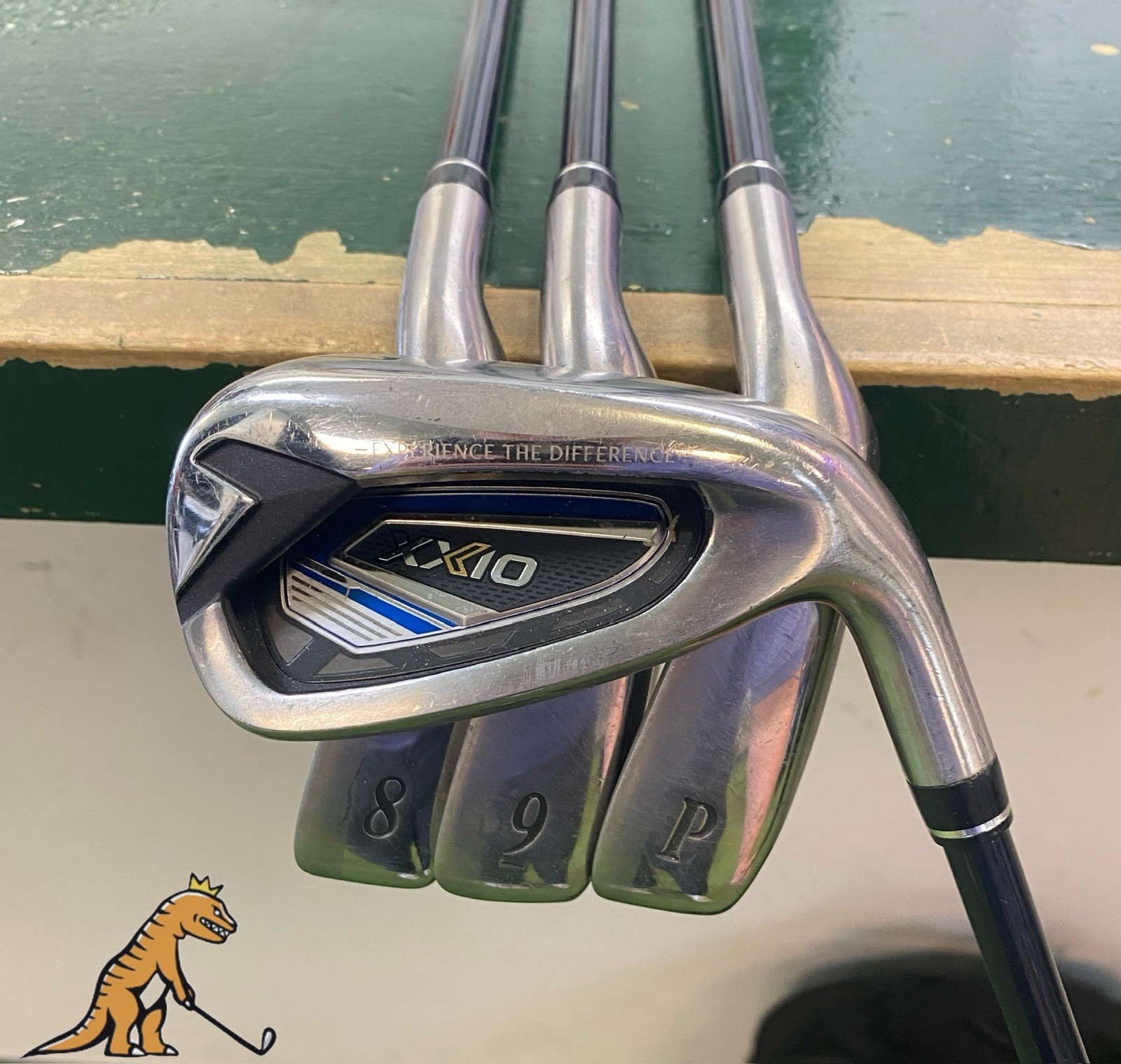 Used RH XXIO 12 Iron Set 7-PW MP1200 Graphite Regular Flex