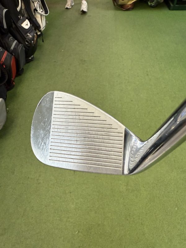 Nike VR Pro Combo Iron Set PW-4 Iron Dynamic Gold X-100 Right Handed - Image 6
