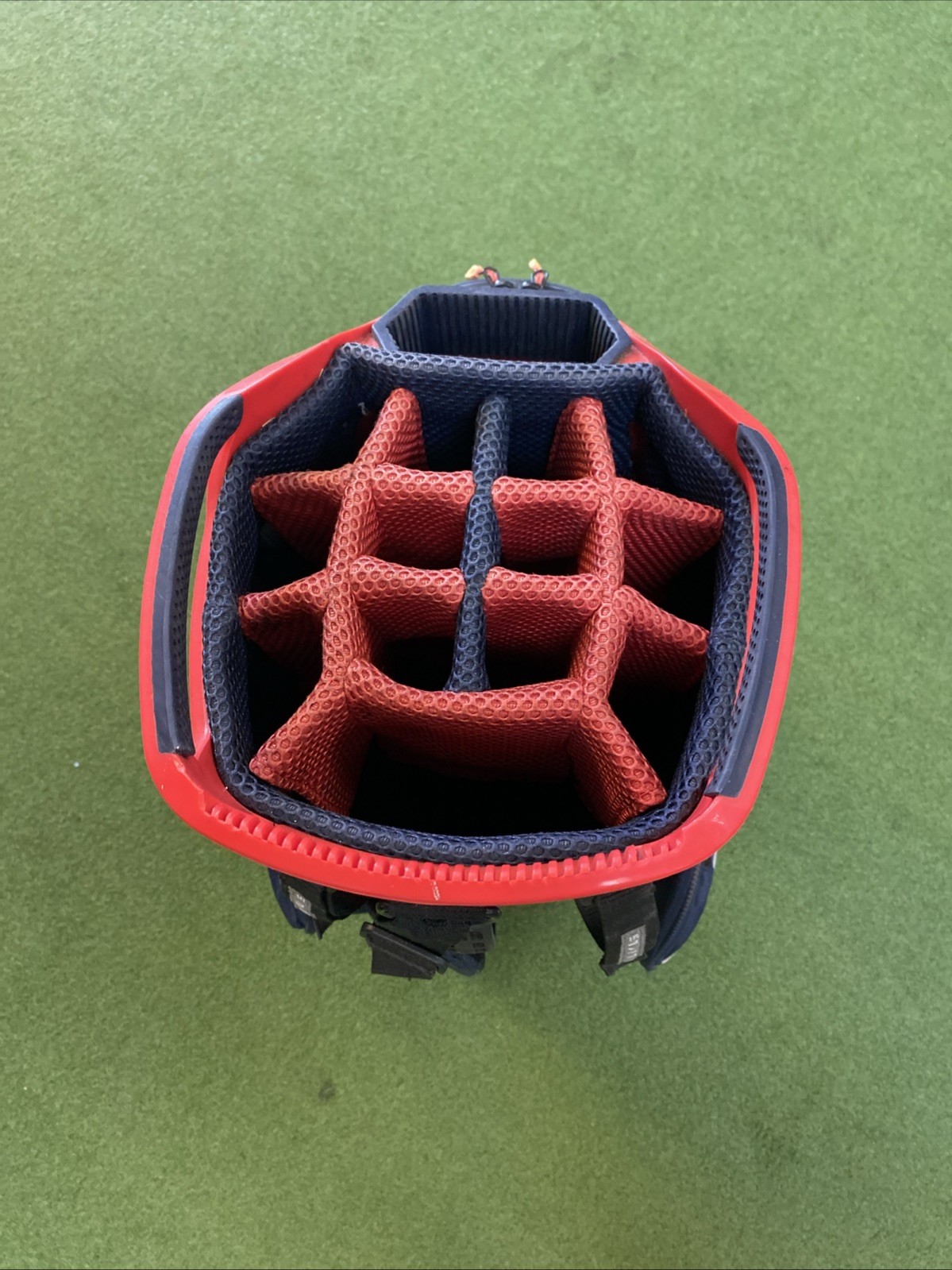 Sun Mountain C130 USA Cart Golf Bag 14-Way - Image 9