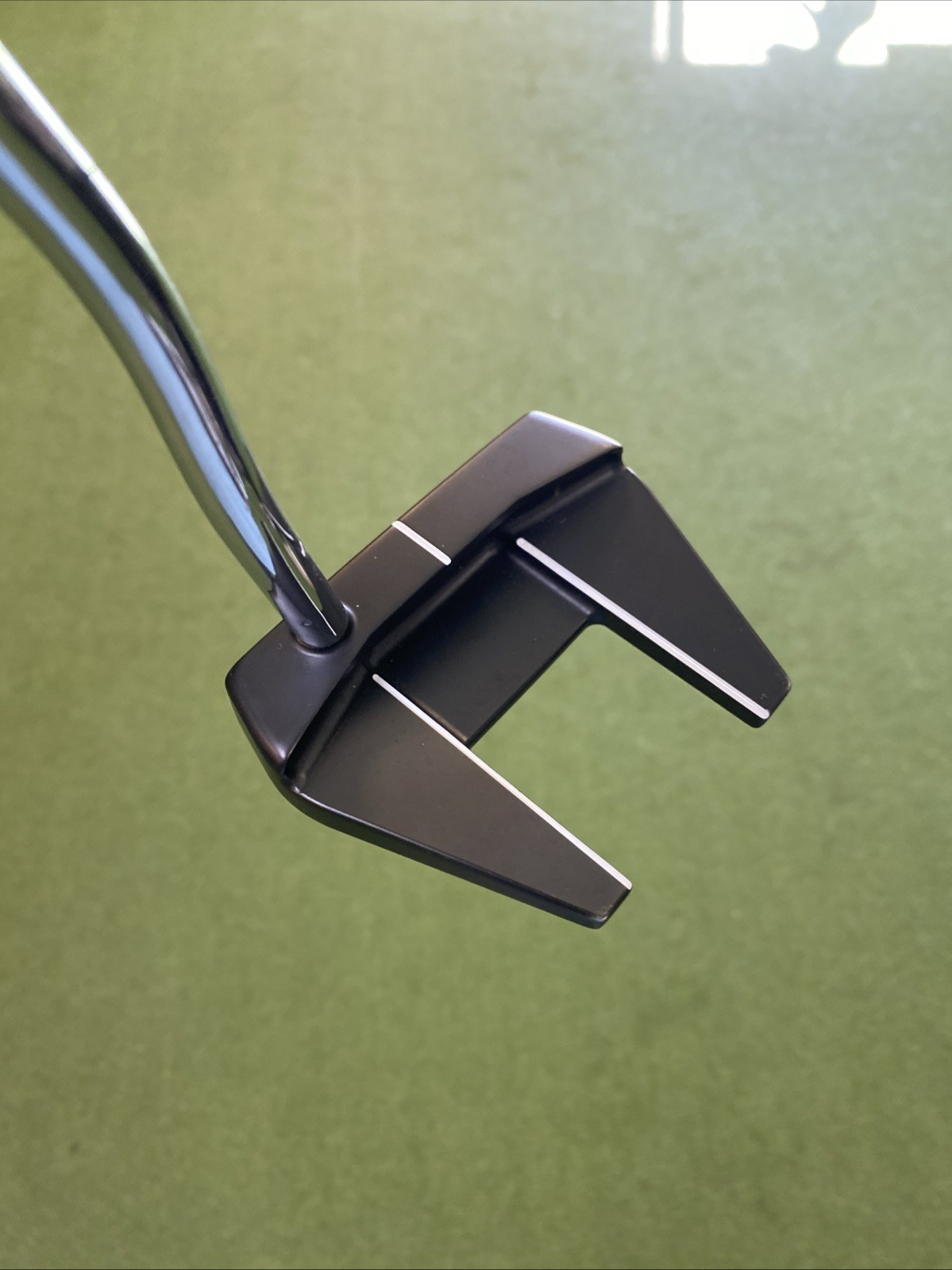 Used RH Odyssey Toulon Design Las Vegas 38” Counter Balance Putter - Image 5