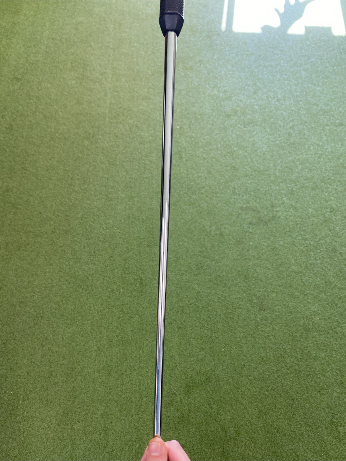 Used RH Odyssey Toulon Design Las Vegas 38” Counter Balance Putter - Image 6