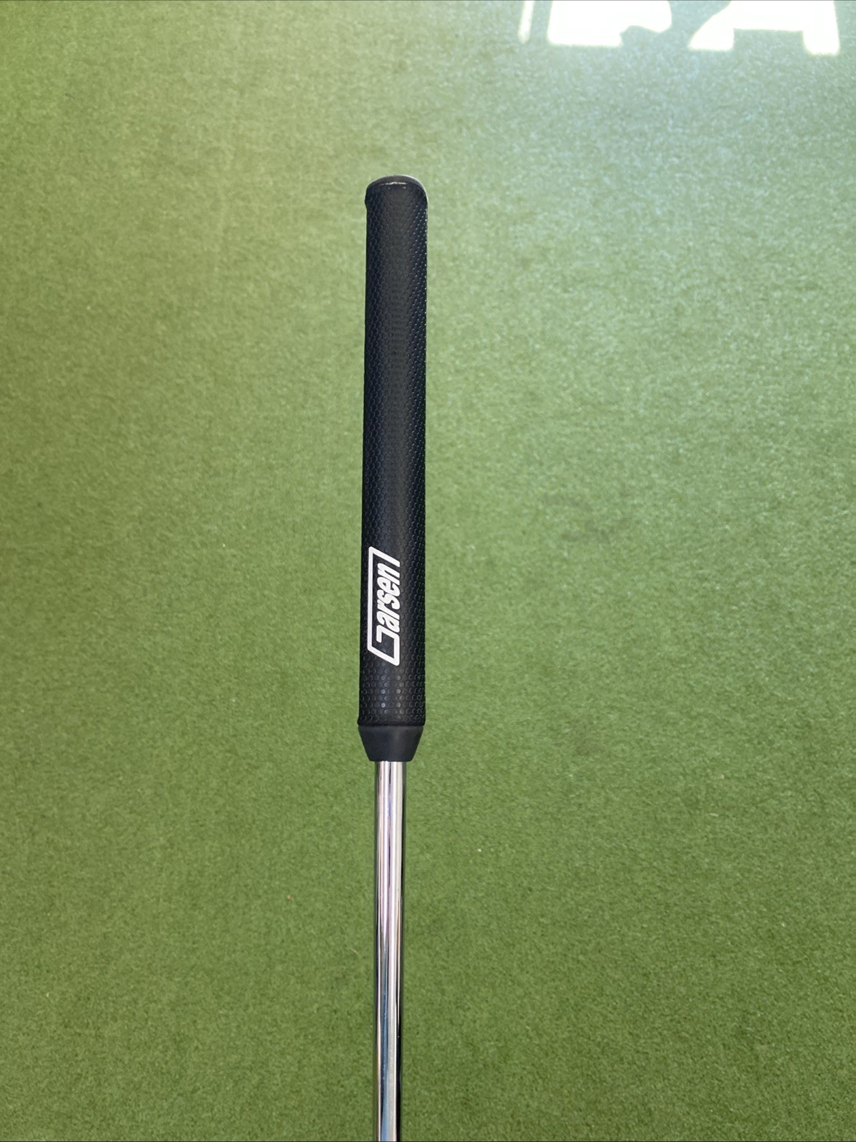 Used RH Odyssey Toulon Design Las Vegas 38” Counter Balance Putter - Image 8